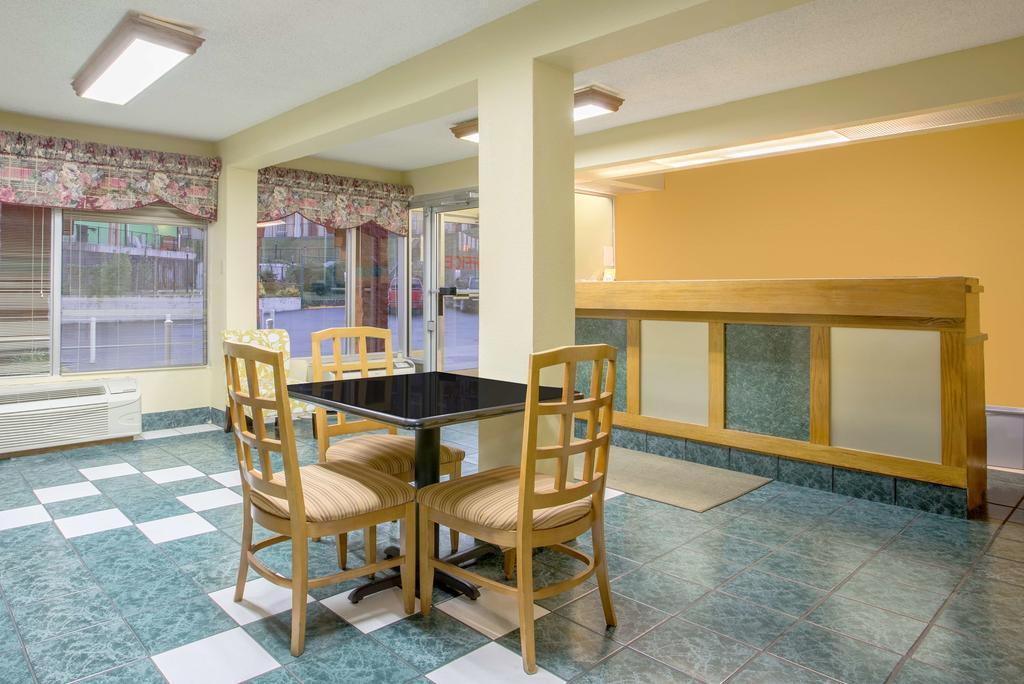 נאשוויל Knights Inn Antioch מראה חיצוני תמונה