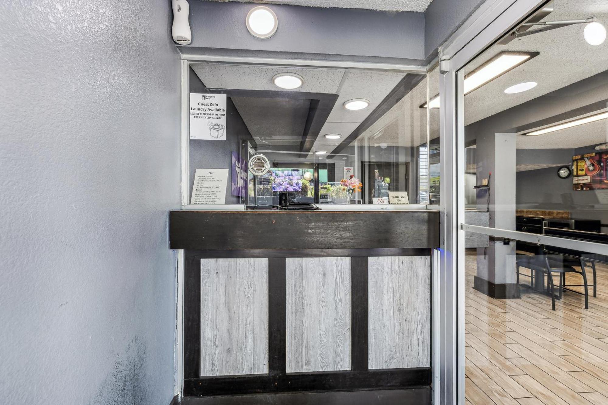 נאשוויל Knights Inn Antioch מראה חיצוני תמונה